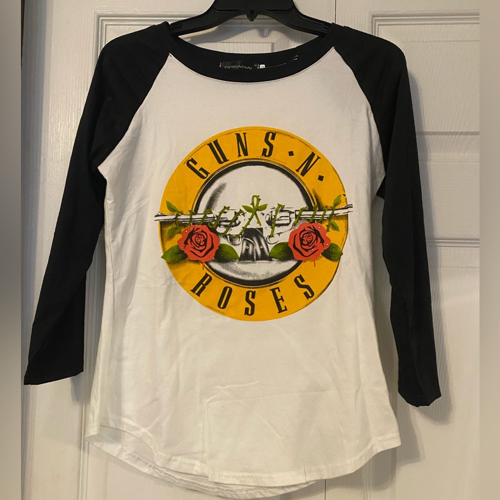 -graphic tee